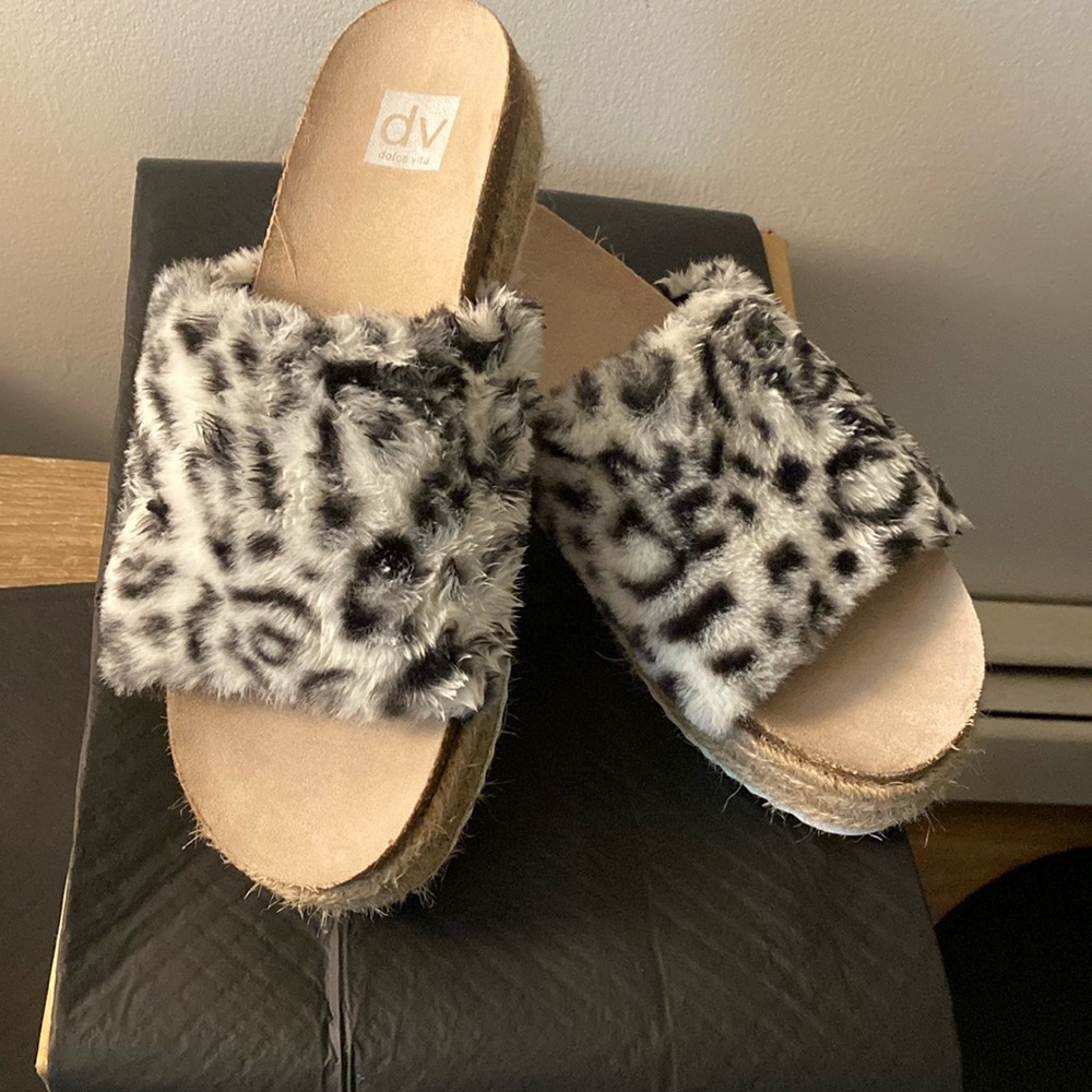 Ladies brand New Slippers bought but were too small